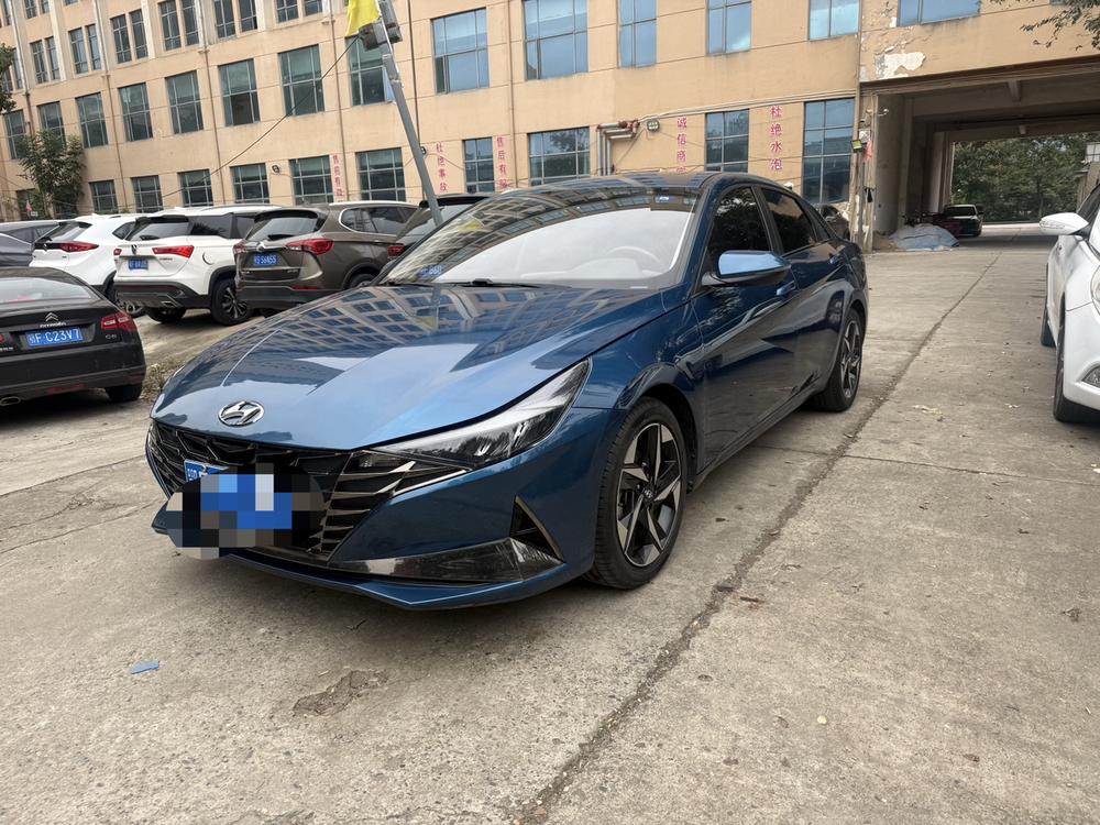 Hyundai Elantra