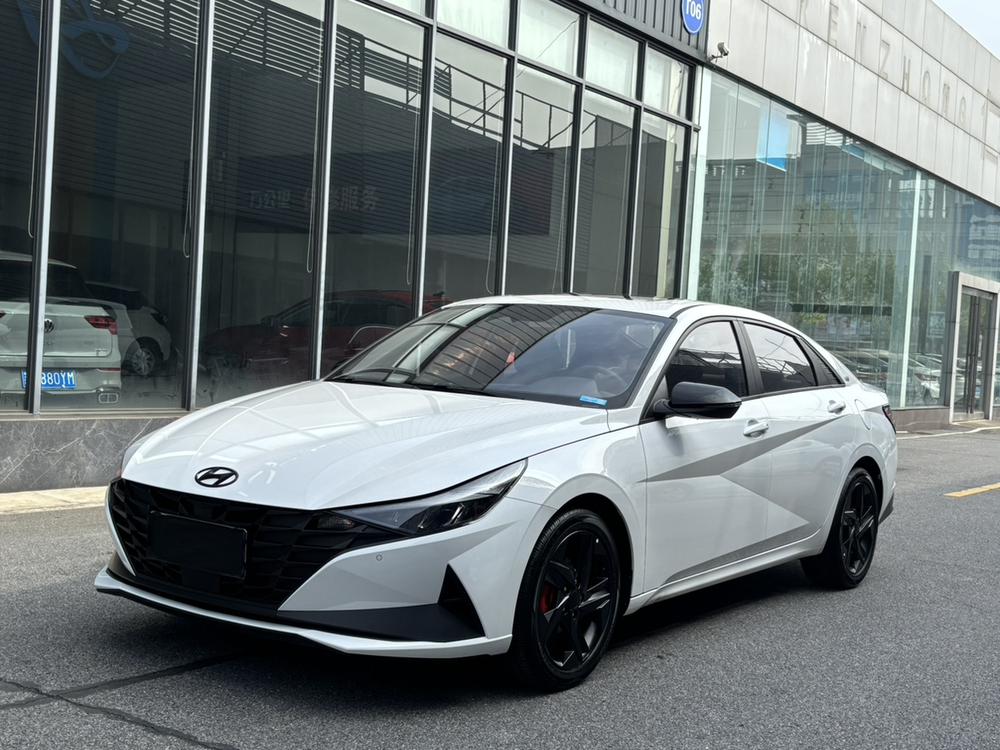 Hyundai Elantra