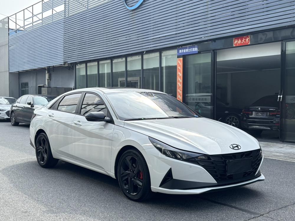 Hyundai Elantra