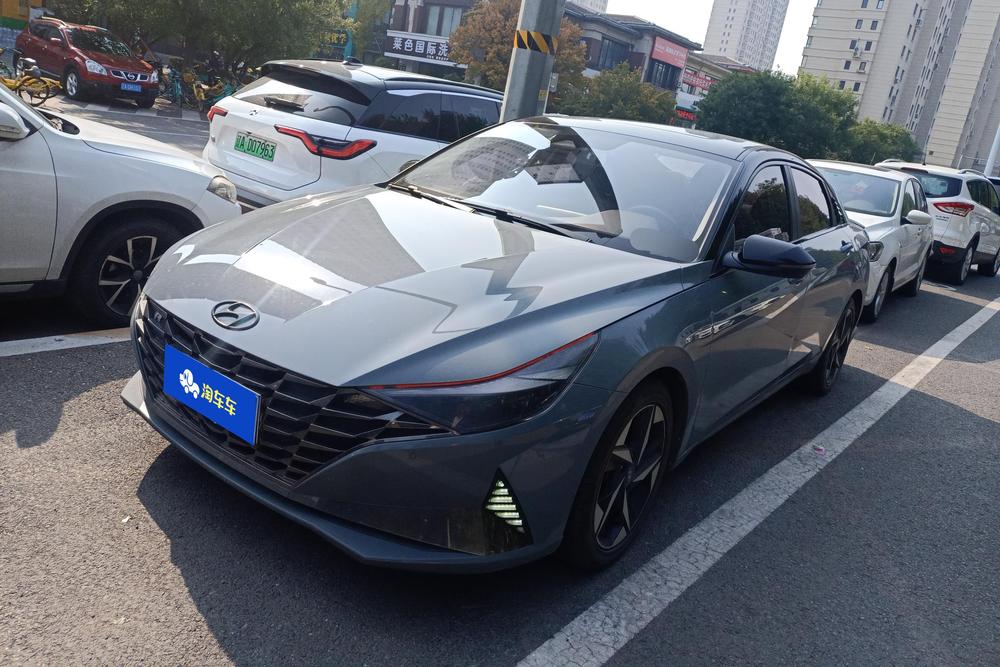 Hyundai Elantra