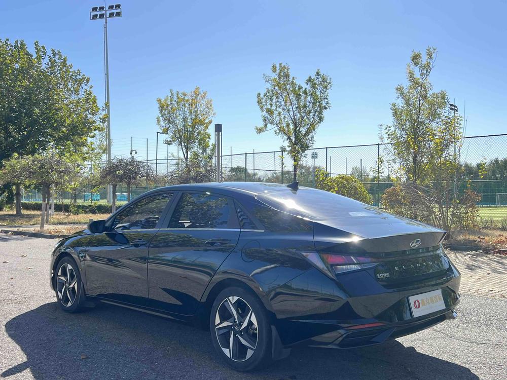 Hyundai Elantra