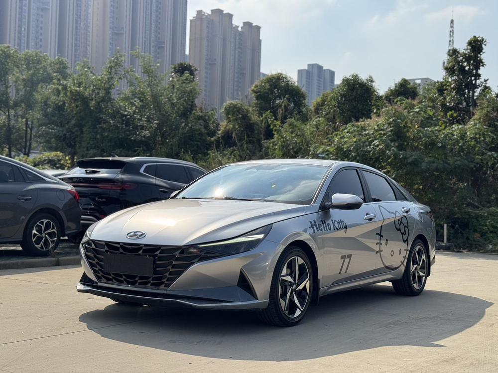 Hyundai Elantra