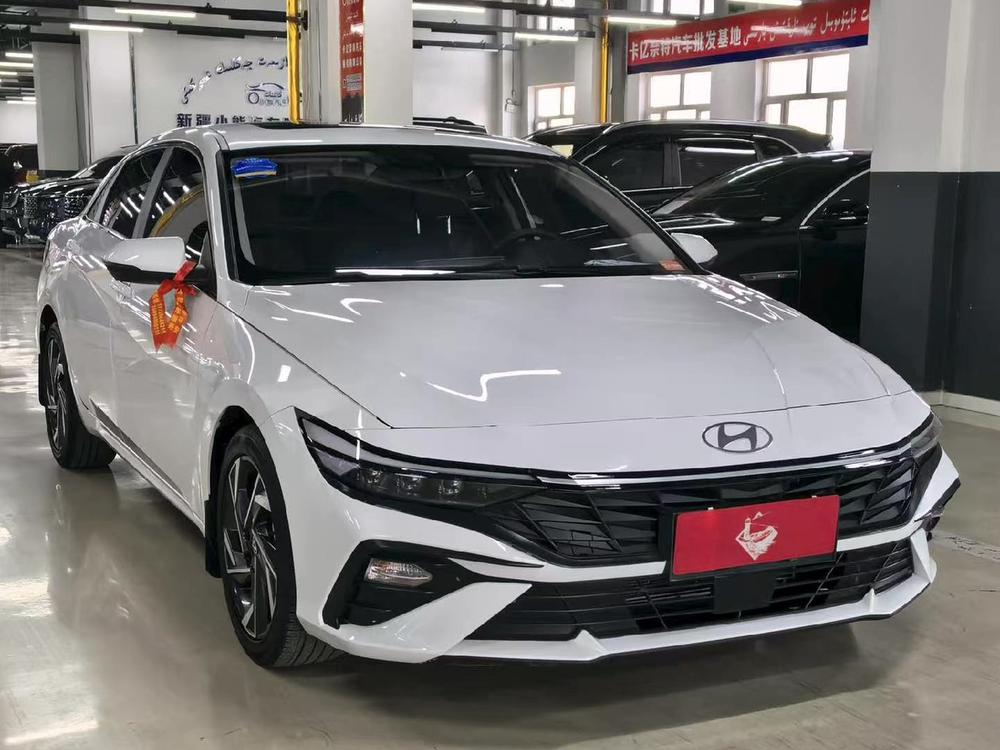 Hyundai Elantra