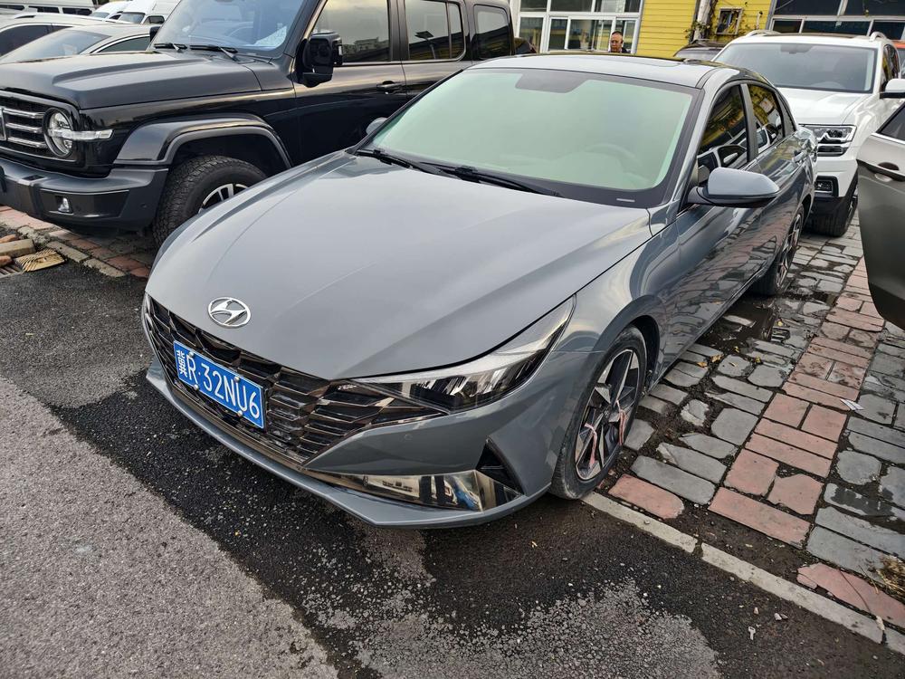 Hyundai Elantra