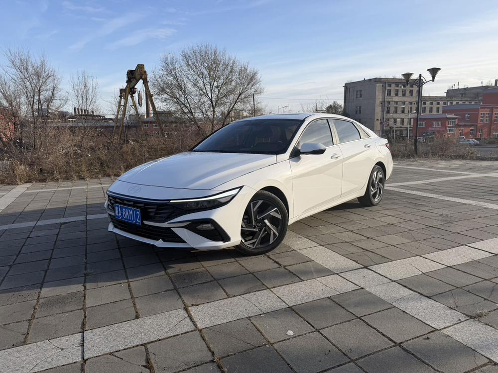 Hyundai Elantra