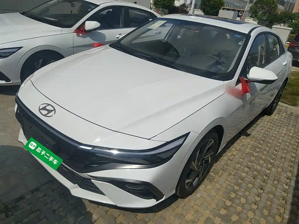 Hyundai Elantra