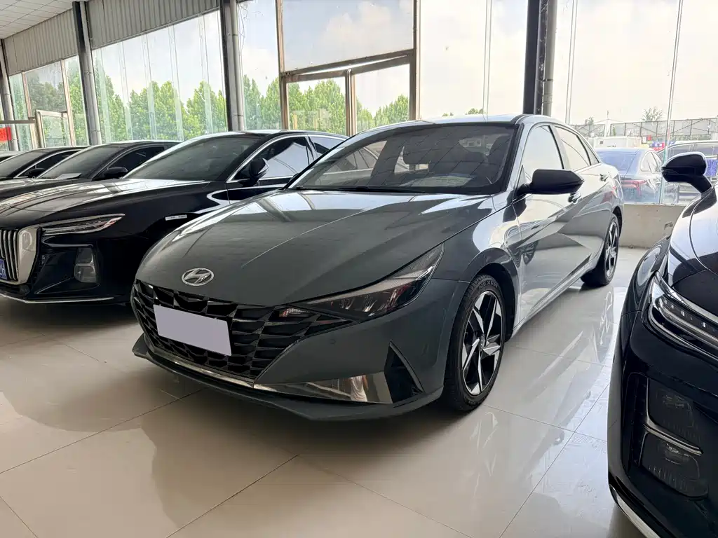 Hyundai Elantra