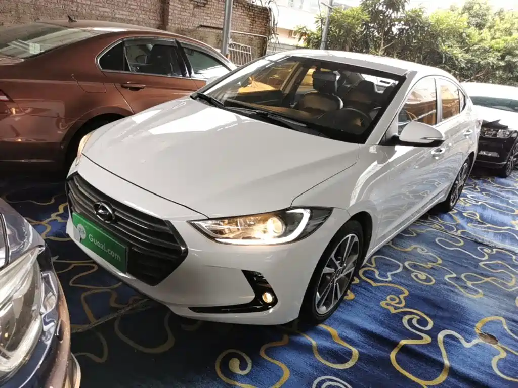 Hyundai Elantra
