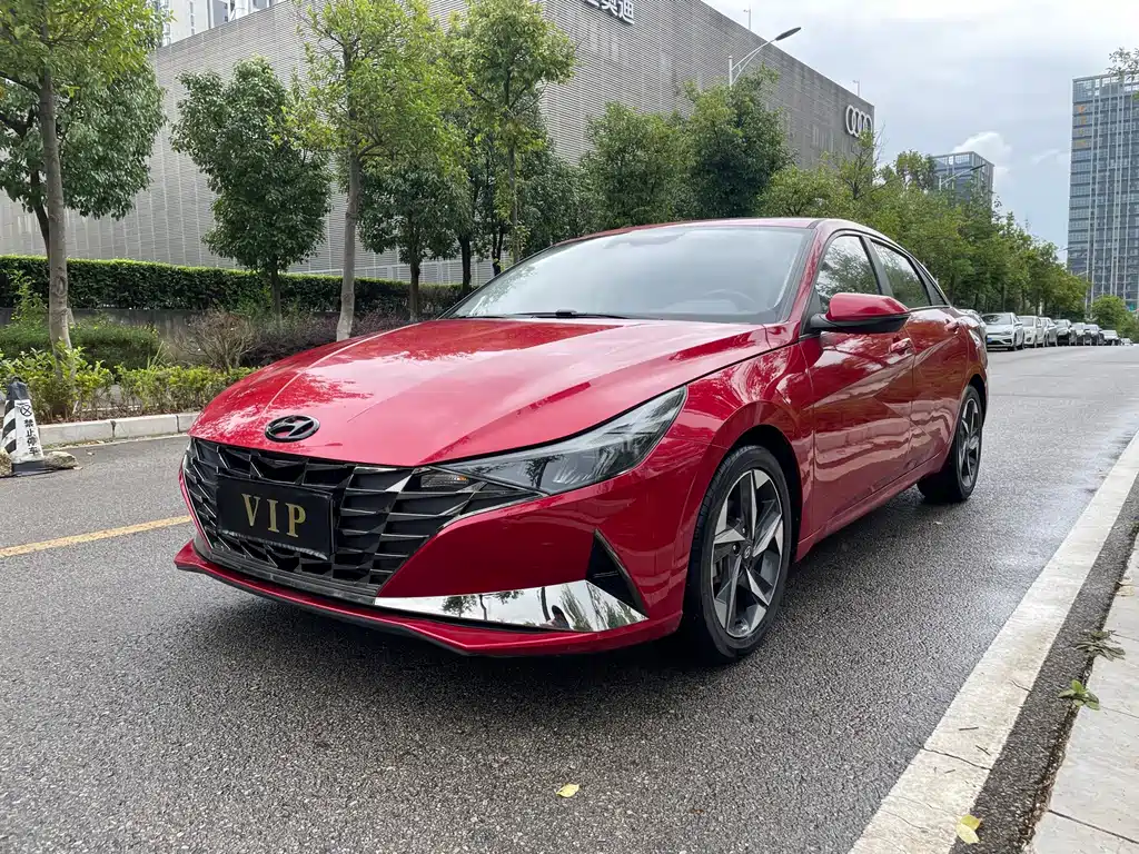Hyundai Elantra