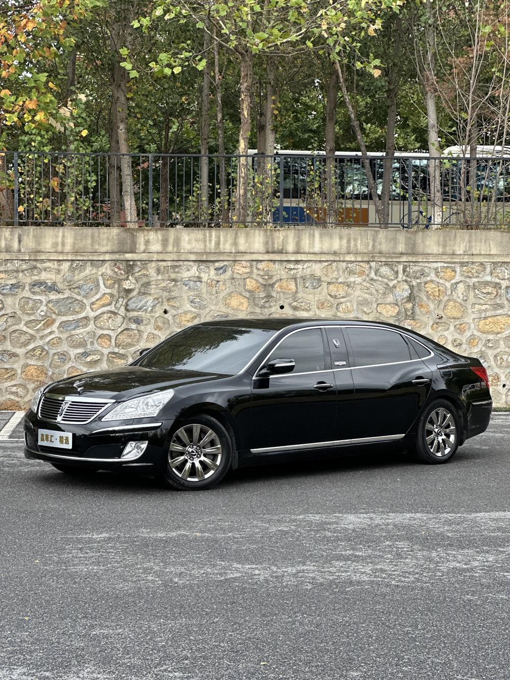 Hyundai Equus