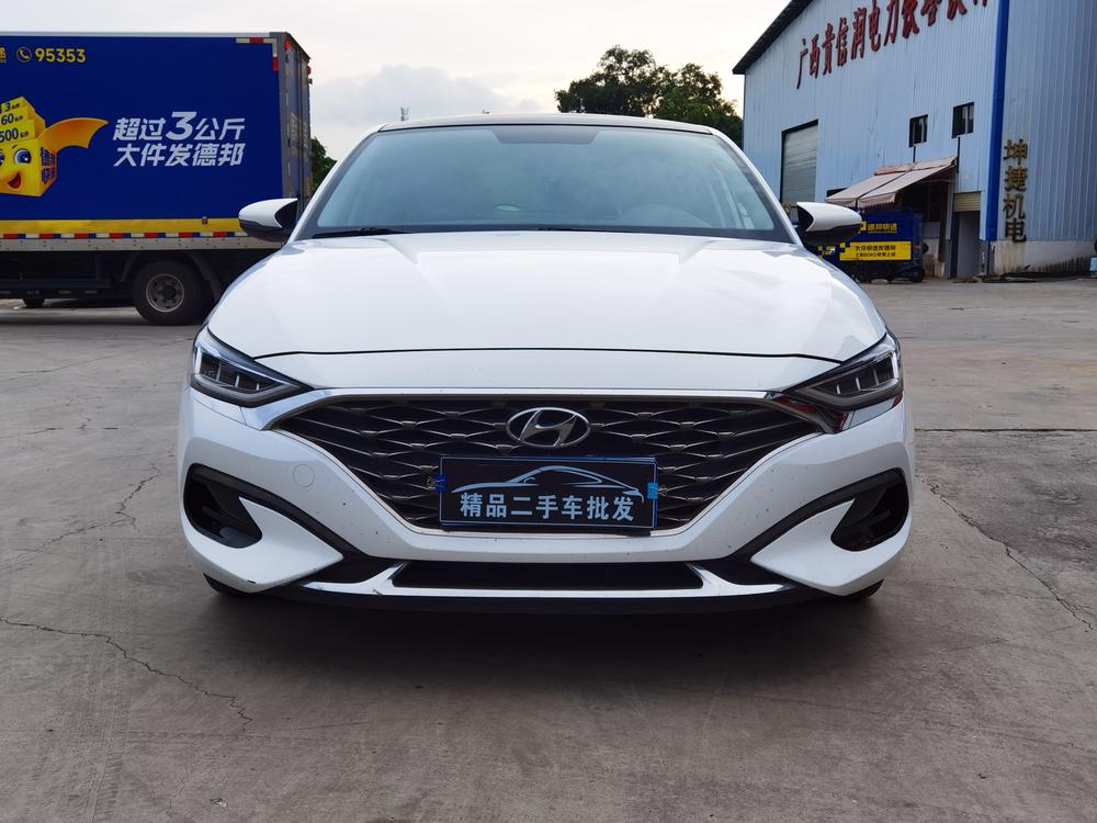 Hyundai Lafesta