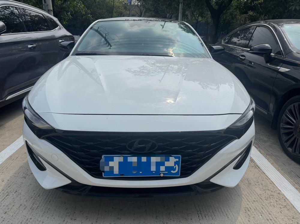 Hyundai Lafesta