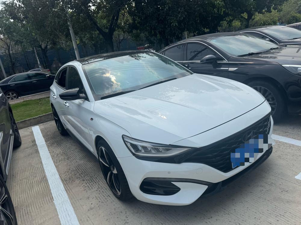 Hyundai Lafesta