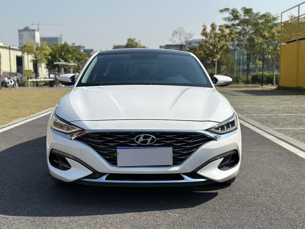 Hyundai Lafesta