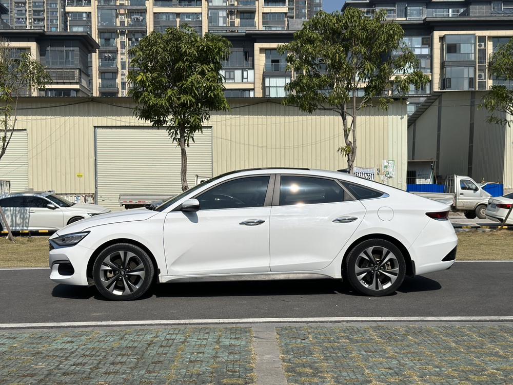 Hyundai Lafesta