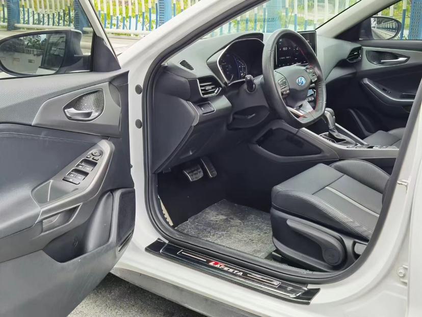 Hyundai Lafesta