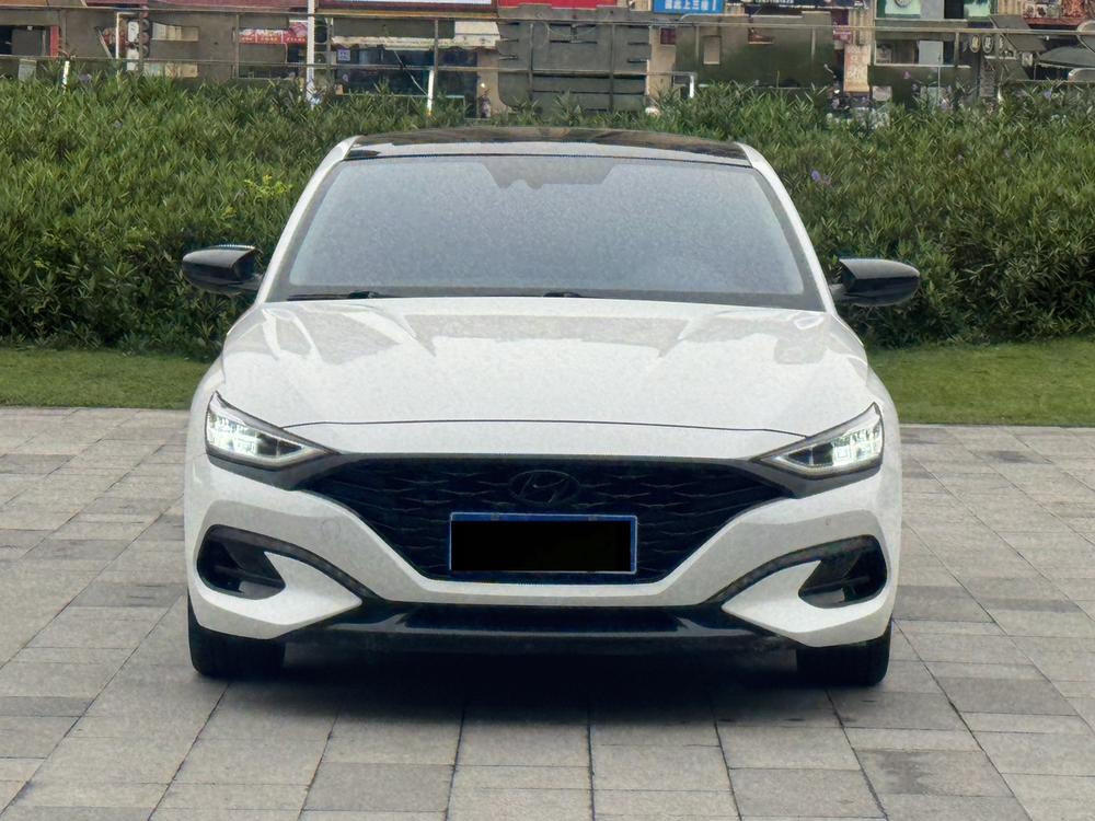 Hyundai Lafesta