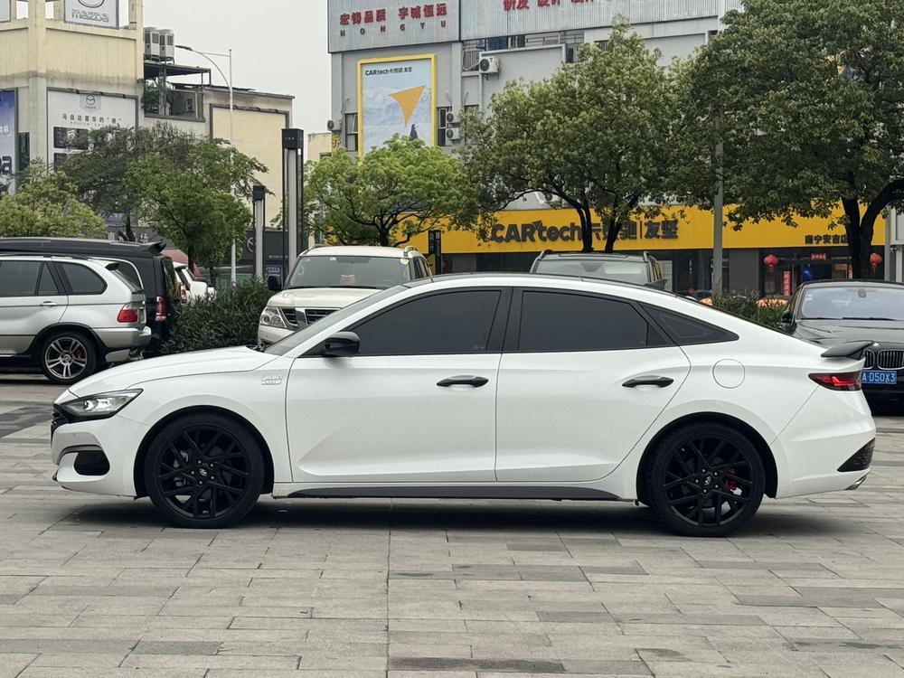 Hyundai Lafesta