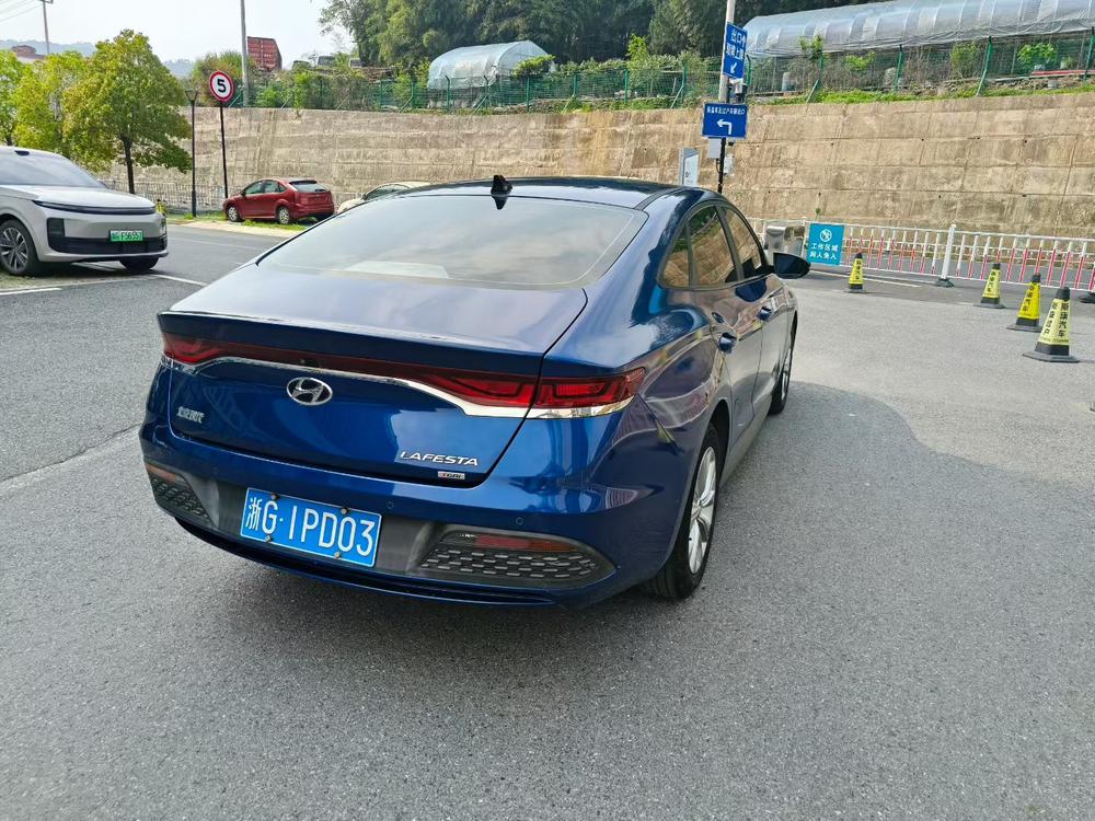 Hyundai Lafesta