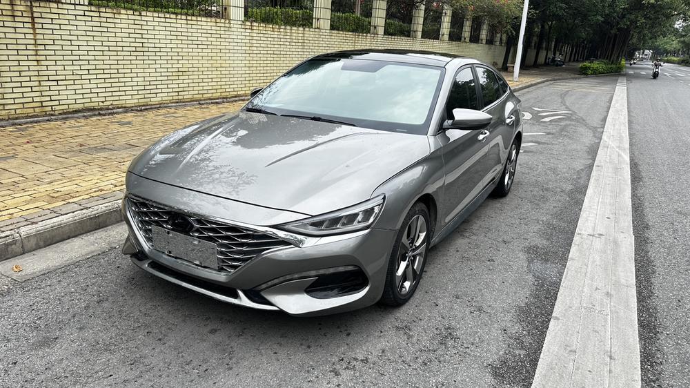 Hyundai Lafesta