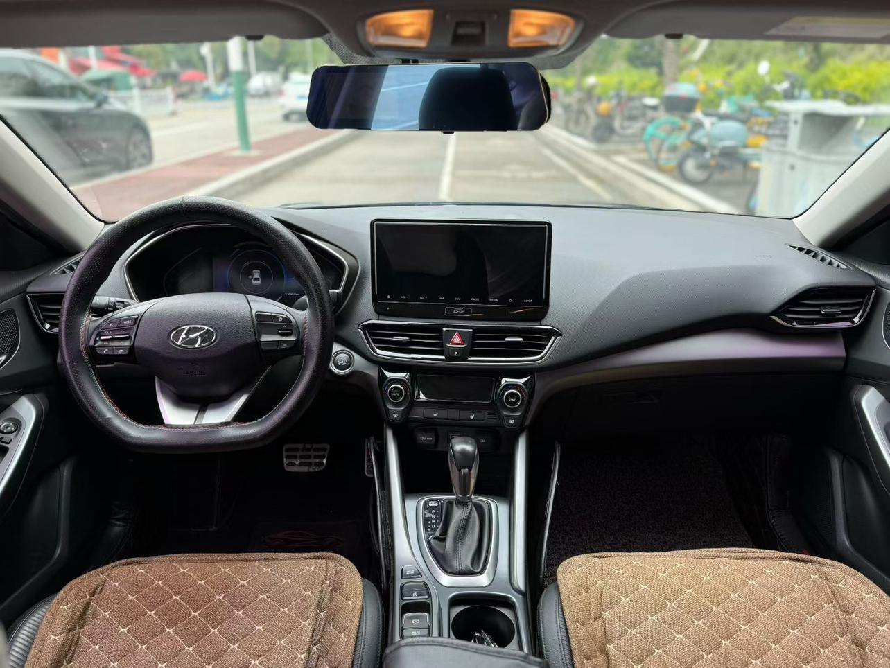 Hyundai Lafesta