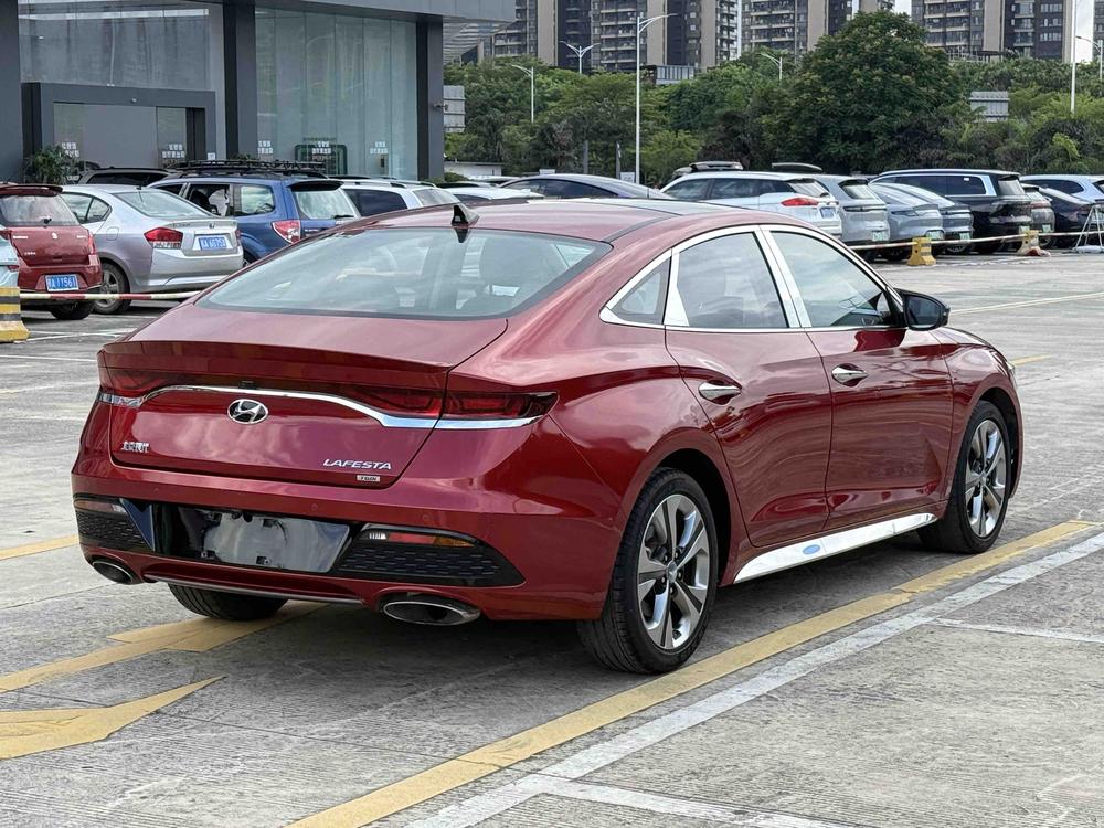 Hyundai Lafesta