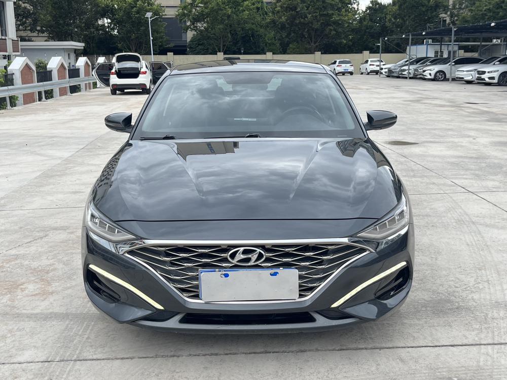 Hyundai Lafesta