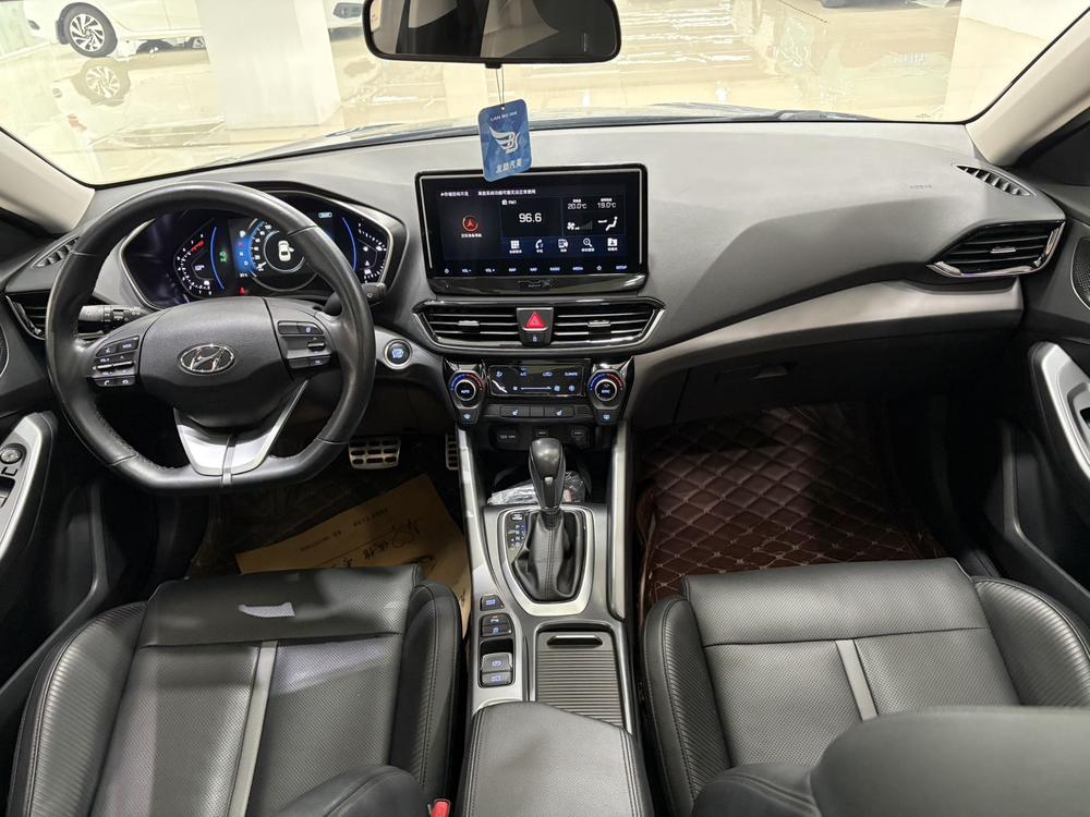 Hyundai Lafesta
