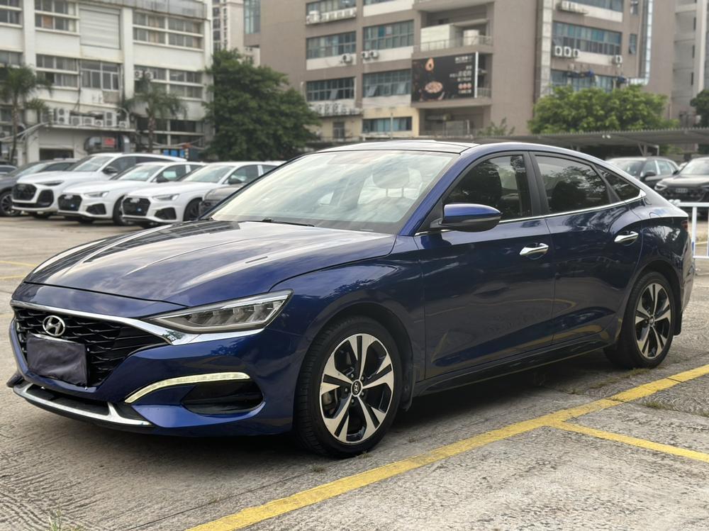 Hyundai Lafesta