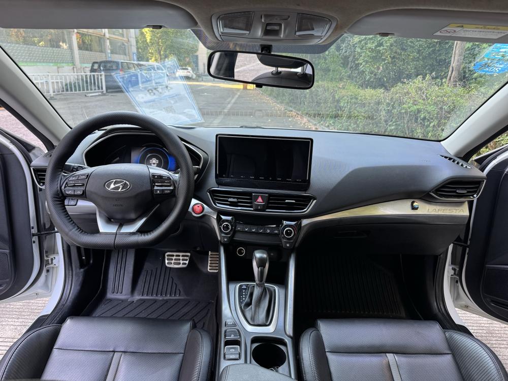 Hyundai Lafesta