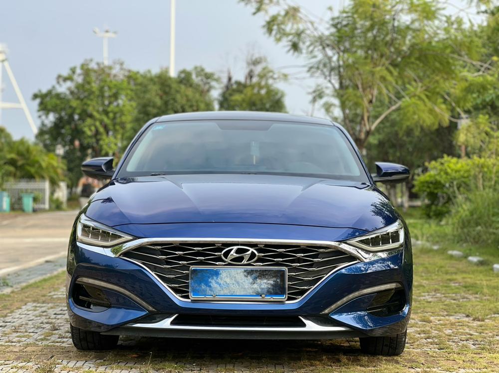 Hyundai Lafesta
