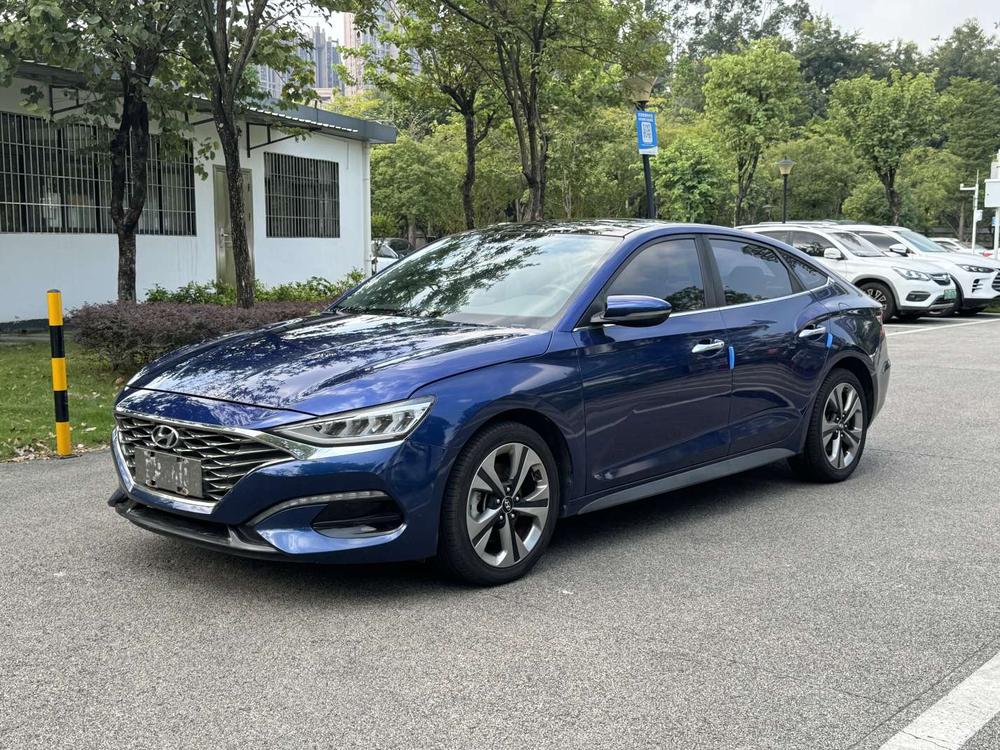 Hyundai Lafesta