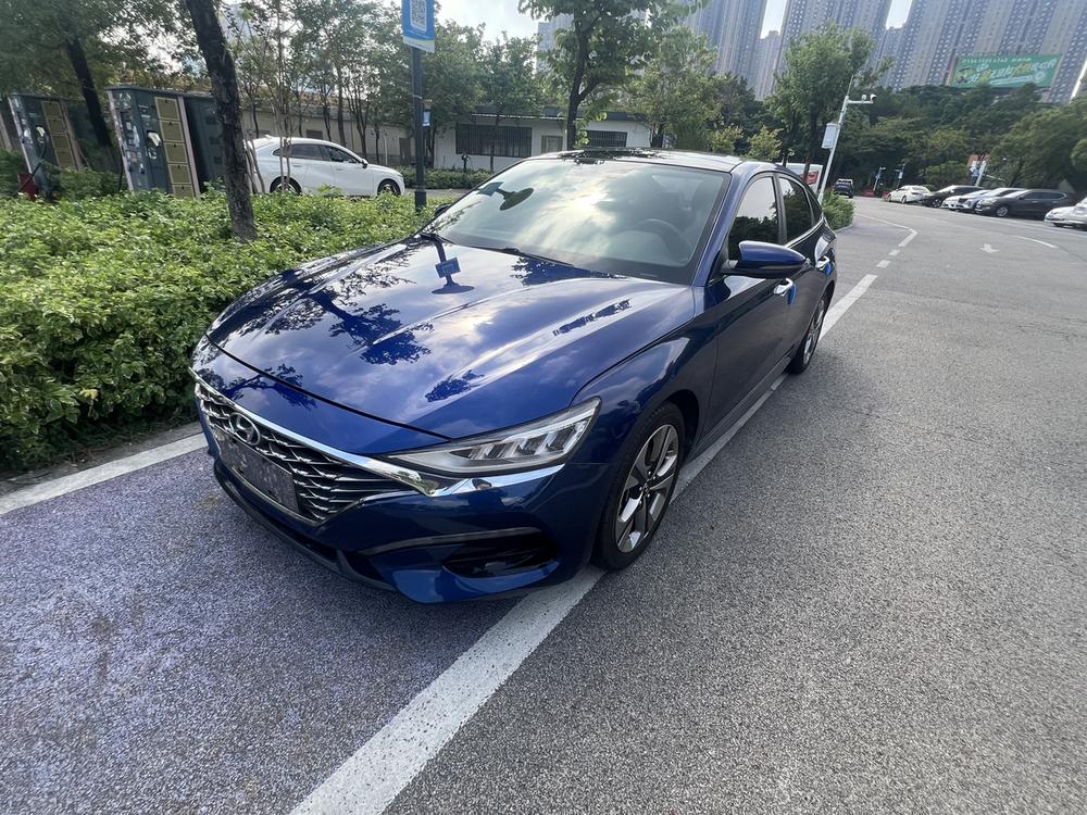 Hyundai Lafesta
