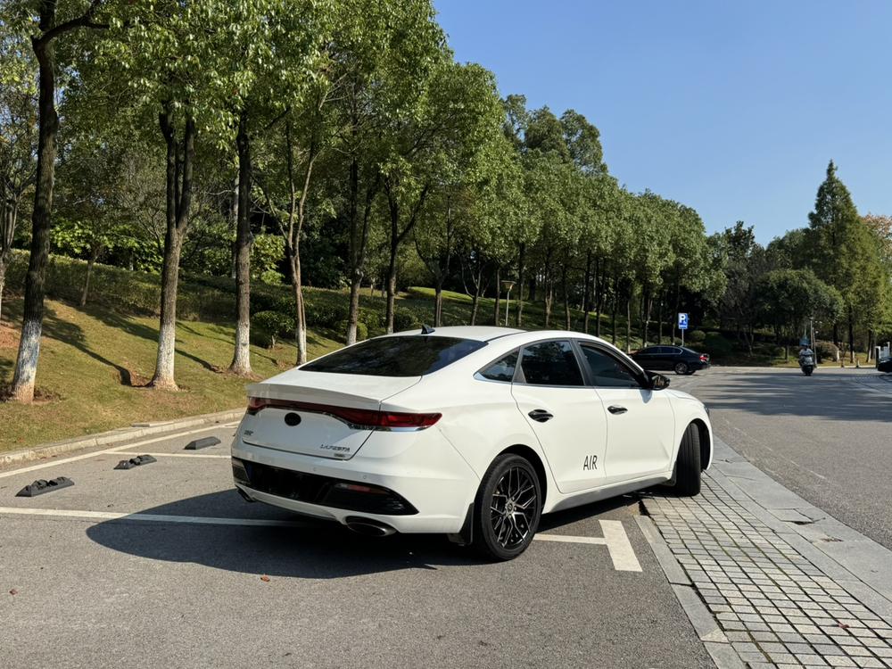Hyundai Lafesta