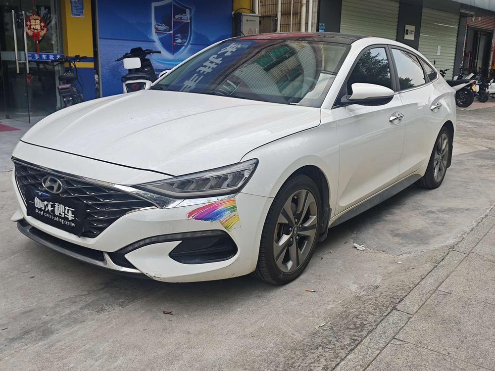 Hyundai Lafesta