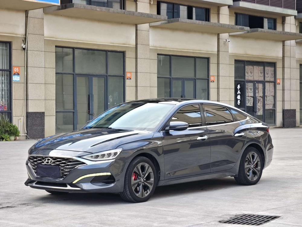 Hyundai Lafesta