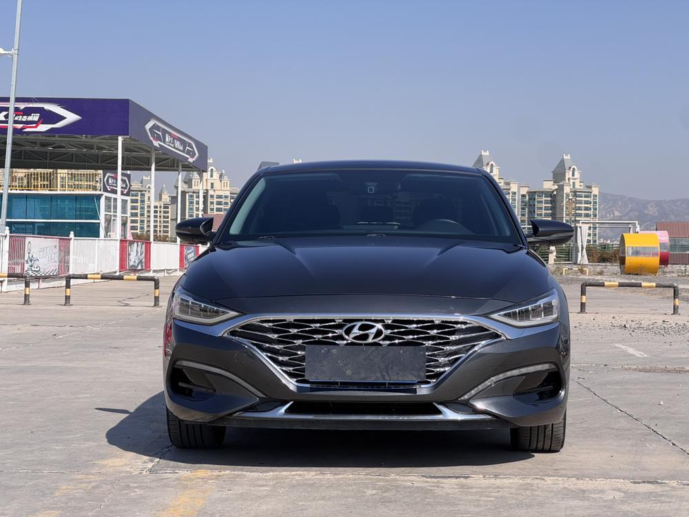 Hyundai Lafesta