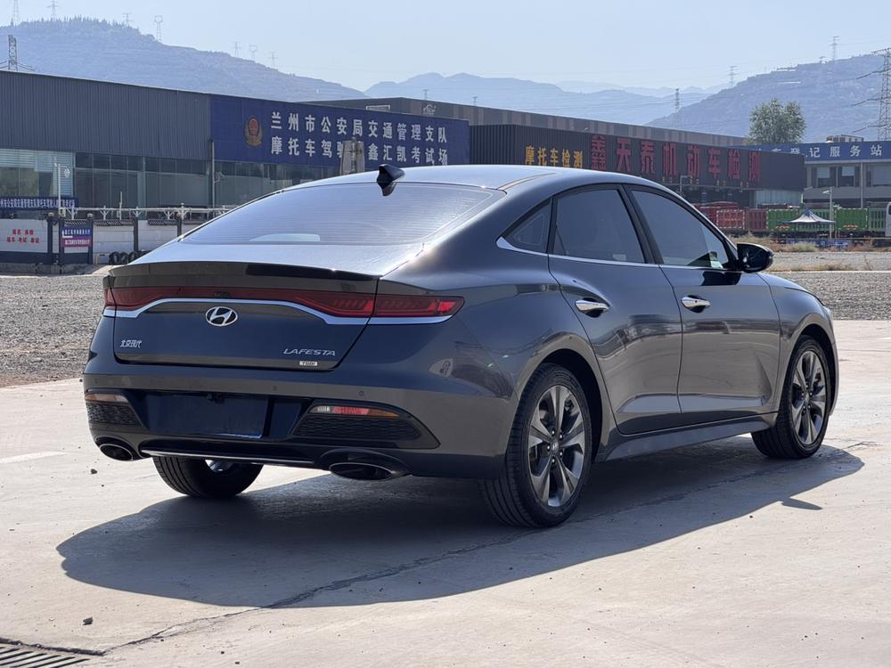 Hyundai Lafesta