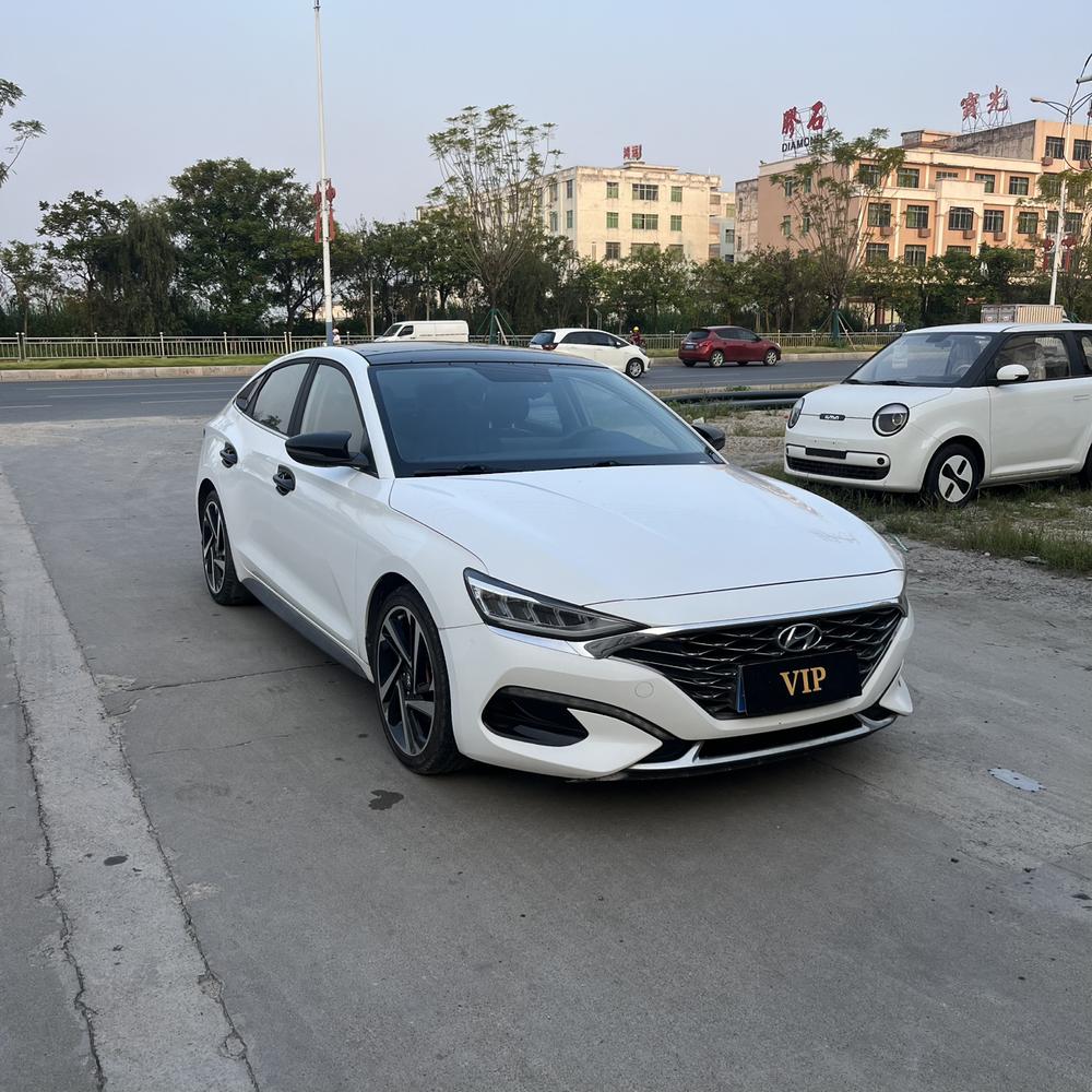 Hyundai Lafesta