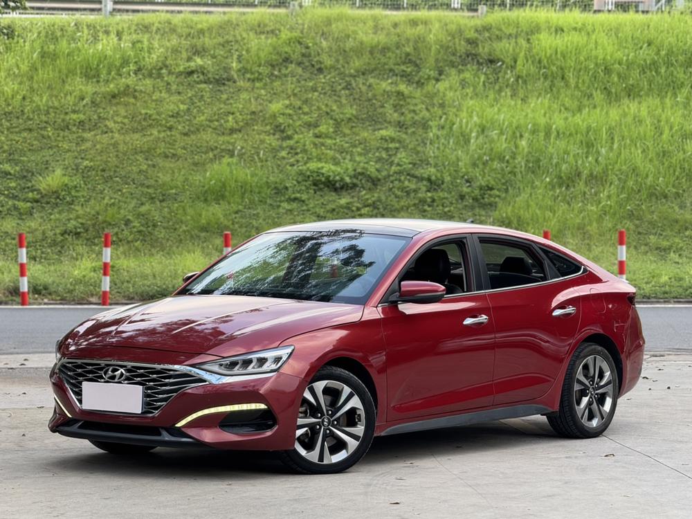 Hyundai Lafesta
