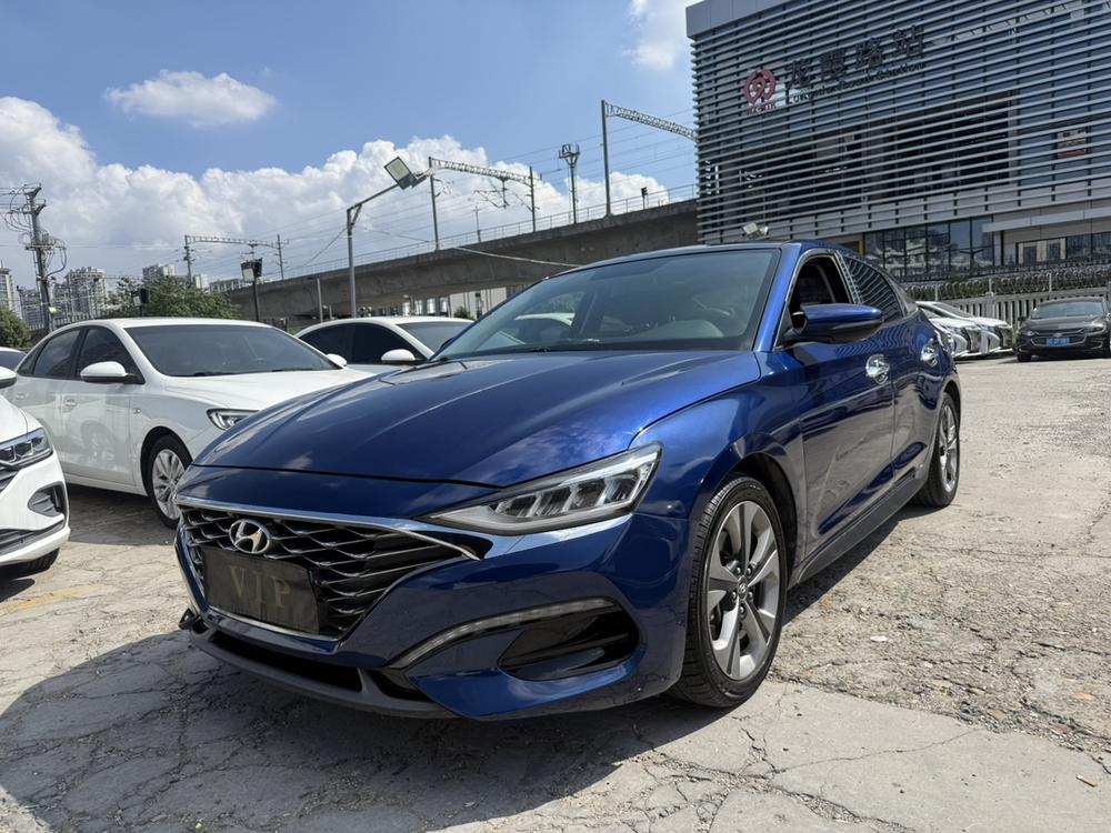 Hyundai Lafesta