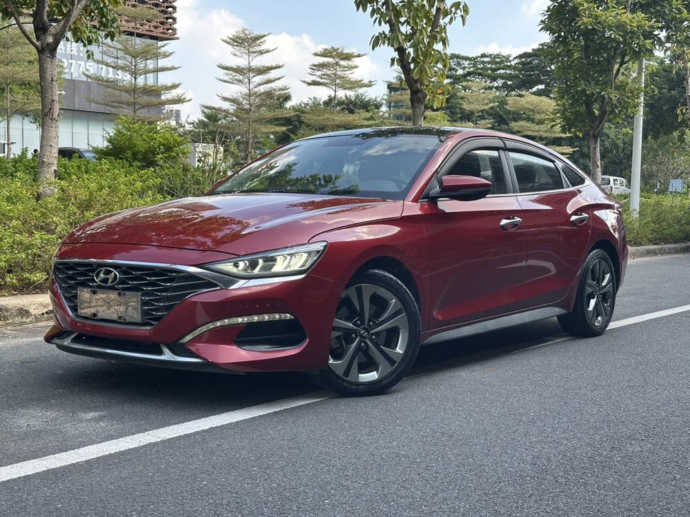 Hyundai Lafesta