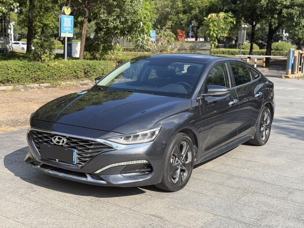 Hyundai Lafesta