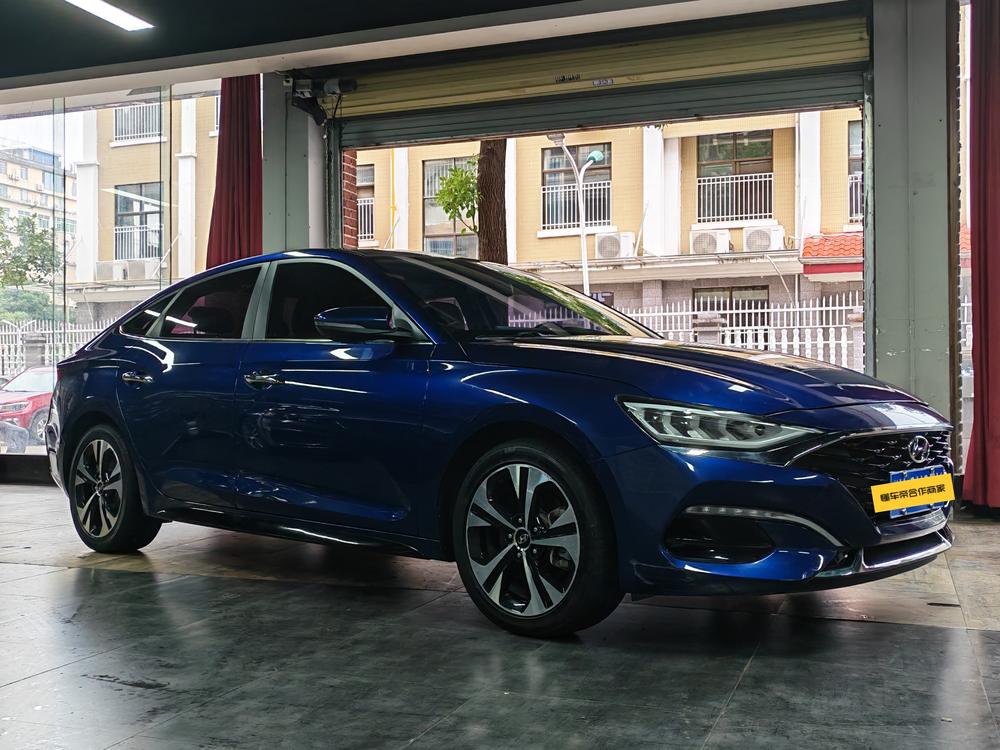 Hyundai Lafesta