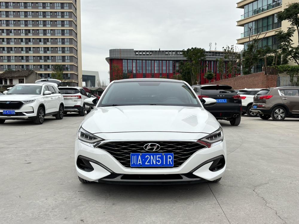 Hyundai Lafesta
