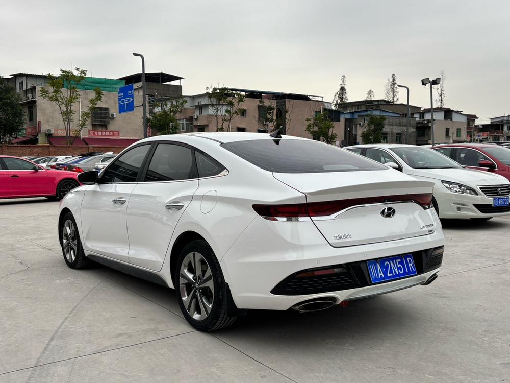 Hyundai Lafesta