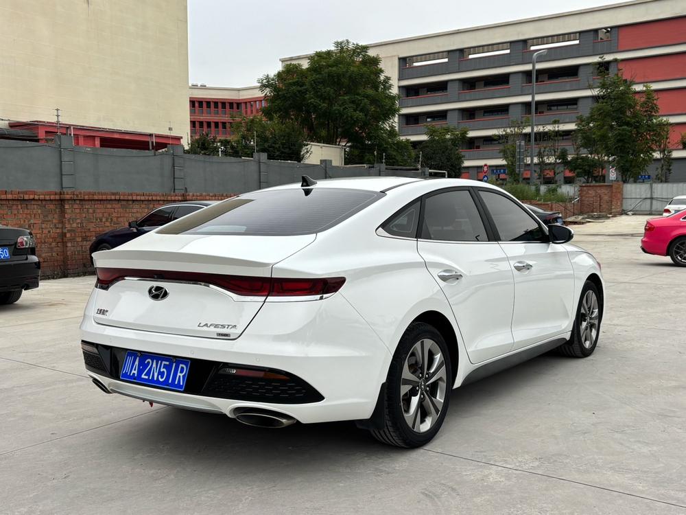 Hyundai Lafesta