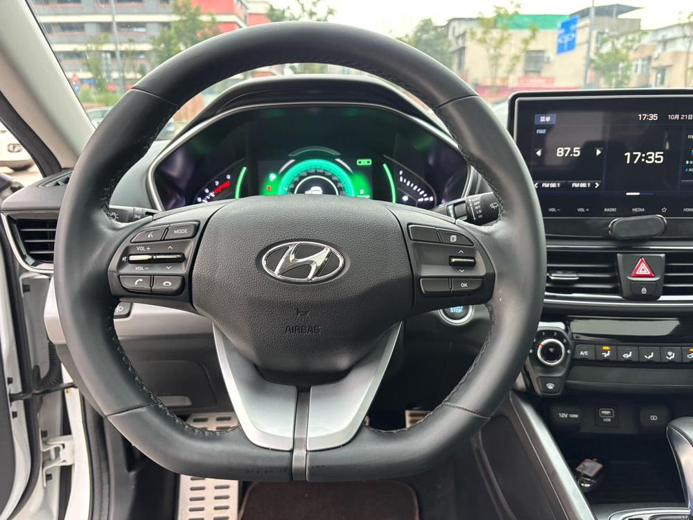 Hyundai Lafesta