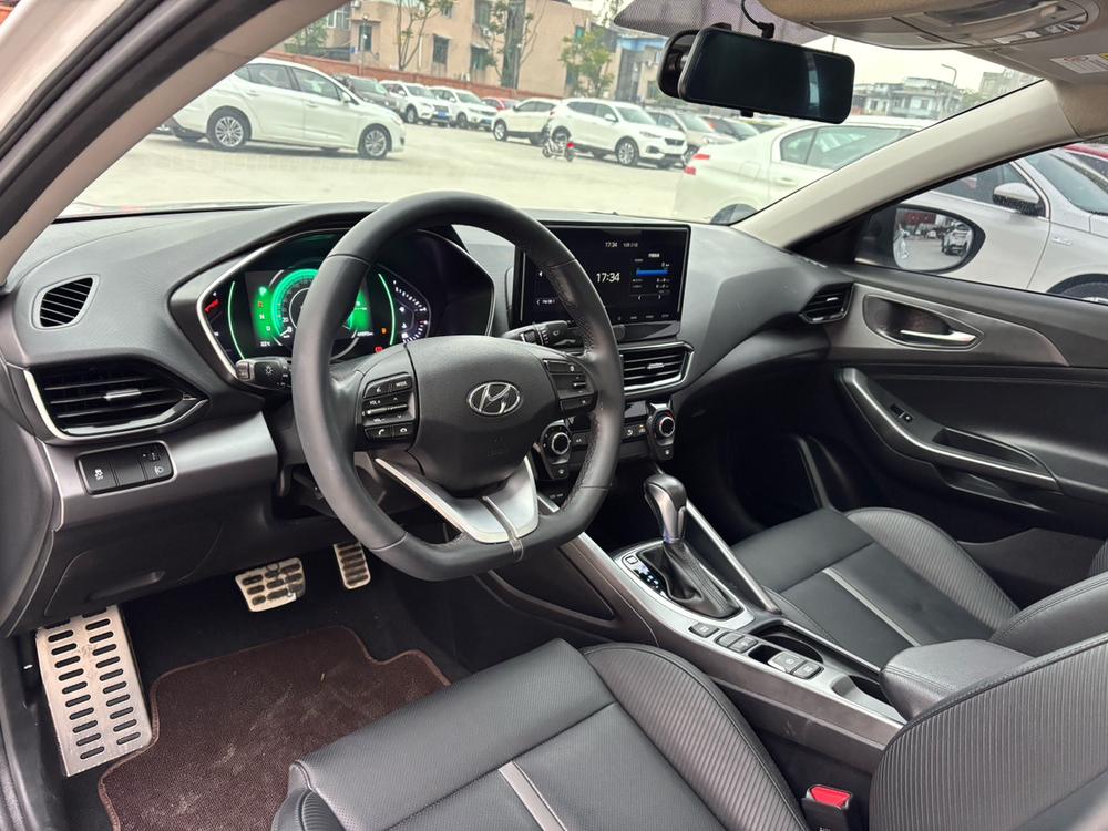 Hyundai Lafesta