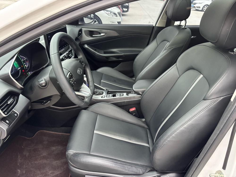 Hyundai Lafesta